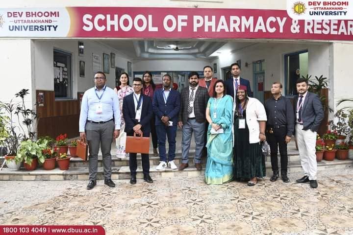Delegation outside a university School of Pharmacy and Research